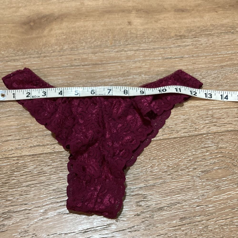 GIA burgundy lace cheeky thong one size - Picture 5 of 11